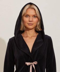 Nikkosstump.shop0a5f4ec9b3 1